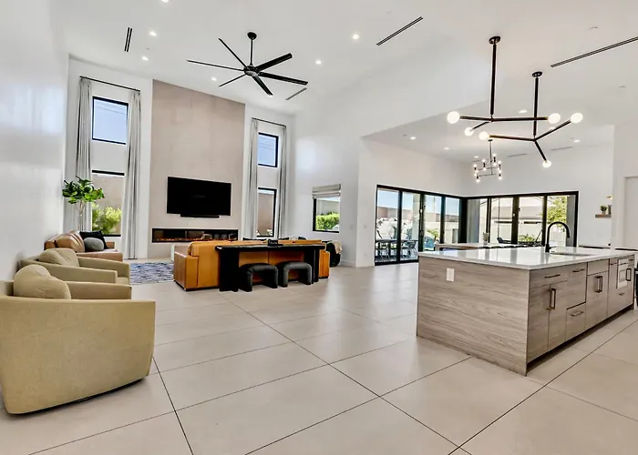 Luxury Lounge - 5br Pool&spa Sauna Firepit