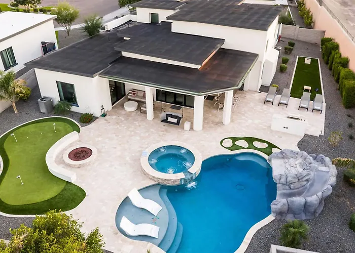 Holiday home Luxury Lounge - 5br Pool&spa Sauna Firepit *